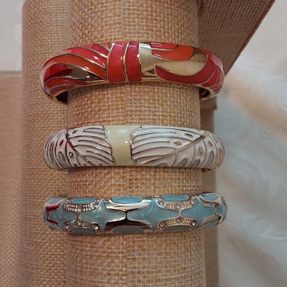 Lot #19 Clamper Bracelet Bundle